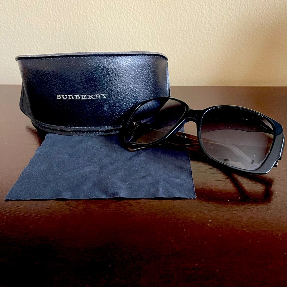Burberry sunglasses